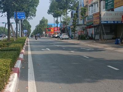 Bán nhà 1 trệt 2 lầu mặt tiền kinh doanh đường mỹ phước tân vạn gần ngã tư vành đai 4  giá 4,5 tỷ 1