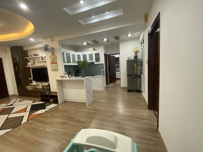 Chính chủ bán căn hộ chung cư ct14a1-kđt nam thăng long - tây hồ dt:70m2, giá 2,55 tỷ 0