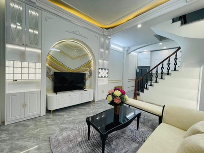 Cần tìm thuê bằng bs RHM 2057