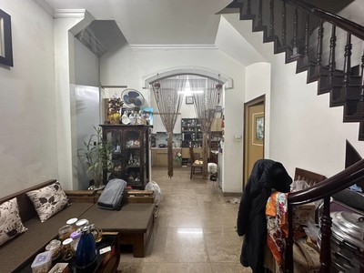 Cần tìm thuê bằng bs RHM 2111