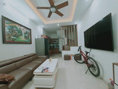 Cần tìm thuê bằng bs RHM 2051