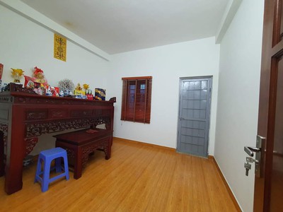 Cần tìm thuê bằng bs RHM 2053