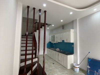 Cần tìm thuê bằng bs RHM 2040