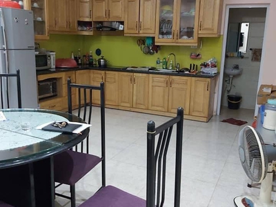 Cần tìm thuê bằng bs RHM 2975
