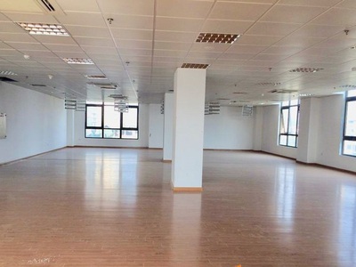 Cho thuê văn phòng giá rẻ quận ba đình: 300m2, 410m2 tòa vinapaco  giấy bãi bằng , 142 đội cấn 1