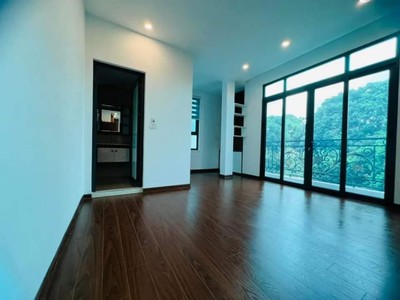Cần tìm thuê bằng bs RHM 3040