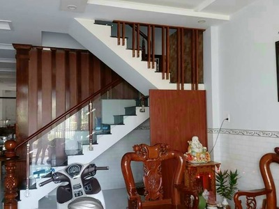 Cần tìm thuê bằng bs RHM 2704