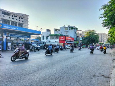 Chính chủ bán đất phố phùng hưng dt 155m2, mt 12m giá chỉ 15 tỷ 1