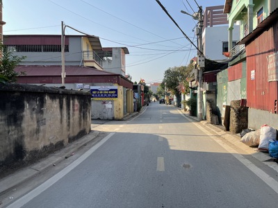 Cần bán gấp căn nhà 2 tầng cũ tại thôn Ngọc Động, đường ô tô tránh có vỉa hè giá chỉ 43tr/m. 1