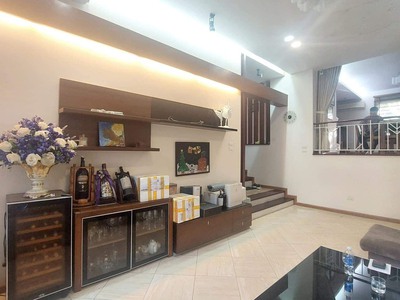 Cần tìm thuê bằng bs RHM 2921