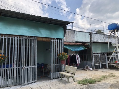 NHÀ MẶT TIỀN giá rẻ view đối diện biệt thự, Long Thành Trung Tây Ninh 2