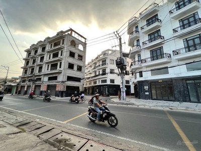 Cần tìm thuê bằng bs RHM 3872