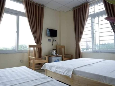 Bán khách sạn biển hải hòa thanh hóa 700m2 7 tângf 99 phòng doanh thu 5 tỷ 4