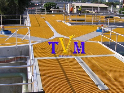 Thanh thoát nước hồ bơi, ốp gờ frp chống trượt, tấm sàn nhựa frp grating dập gân 16