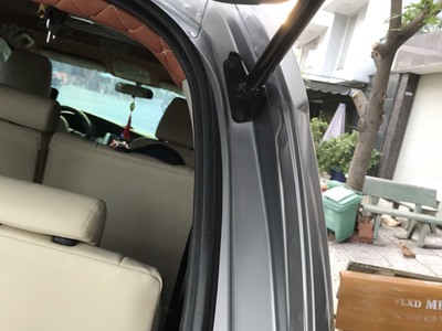 Bán xe Toyota Innova E 2020 màu bạc , số sàn 9