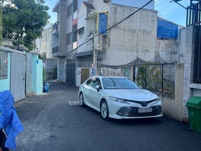 Đất ngộp phường long trường quận 9 thủ đức 90m2 hẽm 8m chỉ 3 tỷ 9 0