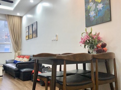 Chính chủ căn hộ 2PN gần Royal City - Riverside Garden 0