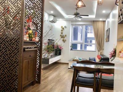 Chính chủ căn hộ 2PN gần Royal City - Riverside Garden 1