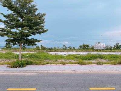 Duy nhất 2 lô liền kề Hùng Vương, khu đô thị Mega City Kon Tum ngay ngã tư giá sốc 2