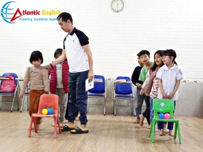 Tuyển học viên Tiếng Anh 1/3 0