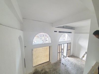 Độc nhất vô nhị mặt tiền 147 Trần Hưng Đạo ngay trung tâm quận 1 1