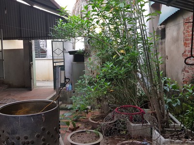 Đất tại cầu giấy hơn 90m, ngõ thông ô bàn cờ - ô tô 7 chỗ đỗ cửa - 2 mặt ngõ - chia 2 lô đẹp.- hiếm 1