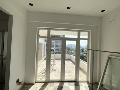 Biệt thự cho thuê KDC Himlam,Tân Hưng Q7.Dt 10x20,hầm,lửng 3 lầu.7p, thang máy nhà trống. Giá 110tr 7
