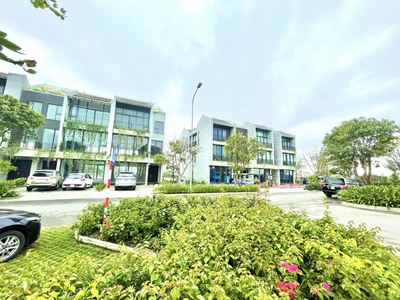 Cho thuê căn biệt thự casamia, 250m2, biệt thự mới hoàn thiện nội thất, 6 phòng ngủ, 40triệu/tháng 4