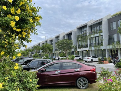 Cho thuê căn biệt thự casamia, 250m2, biệt thự mới hoàn thiện nội thất, 6 phòng ngủ, 40triệu/tháng 6