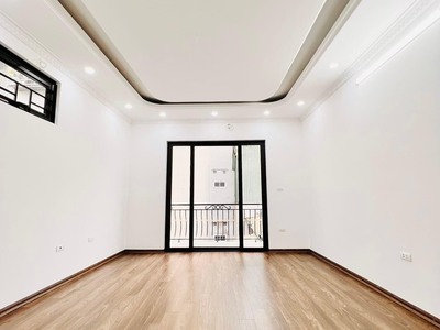Nhà chính chủ 5 tầng, mới koong, thang máy, trung tâm đống đa - 20m ra phố 3