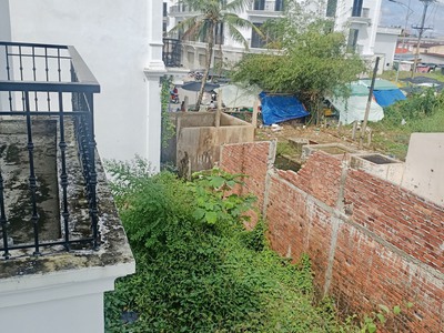 Nhà xây sẵn măt tiền chợ chờ làm lộ đầu tư sinh lời cao 6