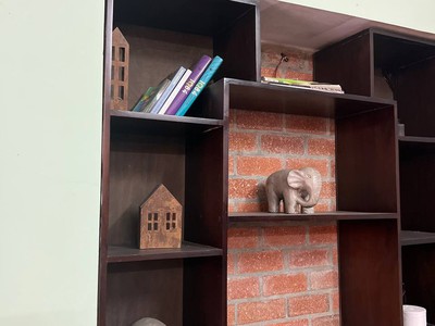 Cho thuê nhà tầng 2 Mặt Phố Quảng Khánh 60m2 có ban công rộng làm văn phòng, cửa hàng 0