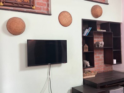 Cho thuê căn hộ Mặt Phố Quảng Khánh 1 ngủ 60m đủ đồ, có ban công rộng 3 bước 1