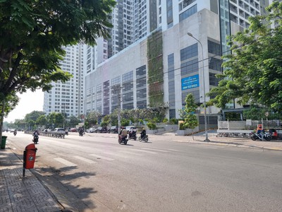 Cho thuê nhà GÓC 2MT số 807-807A-807B đường Tạ Quang Bửu, Phường 5, Quận 8 1
