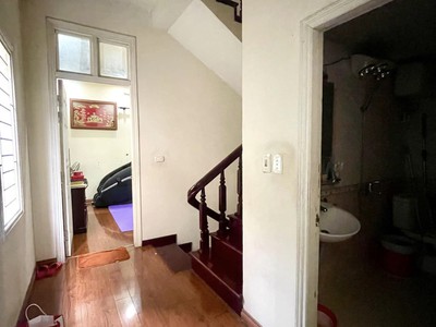 Bán nhà mp lô góc 3 mặt thoáng 1 mp kinh doanh sầm uất - 1 mặt ngõ ôtô dt 72m2.5t,mt4,6m giá 17ty 4