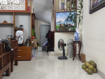 Bán nhà long biên 4,95 tỷ 40m x6 tầng 1