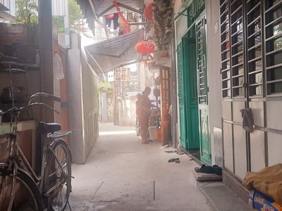 Nhà hải phòng kiệt hơn 2m, 44m2, c4 gác lửng, 1.x tỷ 1