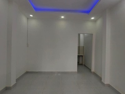 Bán nhà 2 tầng mới, lò siêu, q11. dt. 3.6m x 10.6m. giá. 3.6 tỷ 1