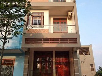 Bán nhanh nhà 4 tầng đẹp, khu đô thị mới tân phát, tuyên quang 2