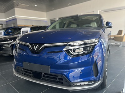 Nhận ngay vinfast vf8 - xe ô tô điện sang trọng hoàn toàn miễn phí. 0