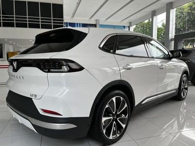 Nhận ngay vinfast vf8 - xe ô tô điện sang trọng hoàn toàn miễn phí. 3