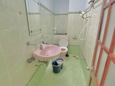 Chính chủ cần cho thuê gấp phòng trọ ở 4ng 30m2 hẻm 184 nguyễn xí, phường 26, quận bình thạnh, tp 2