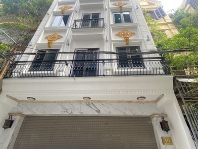 Chính chủ cần bán gấp tòa nhà căn Hộ tại Linh Lang Nguyễn Văn Ngọc Cống Vị Ba Đình dt 92 m2 giá 26,8 0