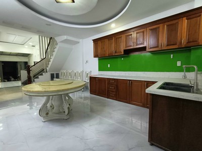 Cho Thuê Nhà Nguyên Căn Mặt Tiền Huỳnh Tấn Phát 2