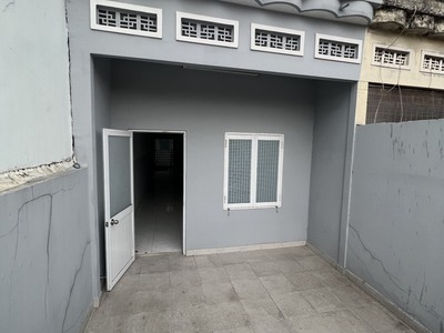 Cho thuê nhà nguyên căn nay mặt tiền đường Hoàng Văn Thụ, Tân Bình. DT 114m2 giá 29 triệu/ tháng 3