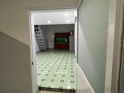 Cho thuê nhà nguyên căn nay mặt tiền đường Hoàng Văn Thụ, Tân Bình. DT 114m2 giá 29 triệu/ tháng 5