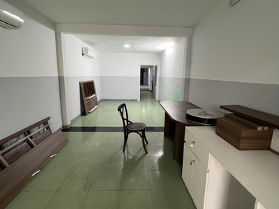 Cho thuê nhà nguyên căn nay mặt tiền đường Hoàng Văn Thụ, Tân Bình. DT 114m2 giá 29 triệu/ tháng 7