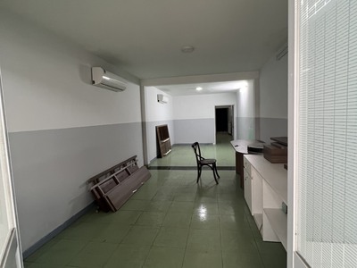 Cho thuê nhà nguyên căn nay mặt tiền đường Hoàng Văn Thụ, Tân Bình. DT 114m2 giá 29 triệu/ tháng 8