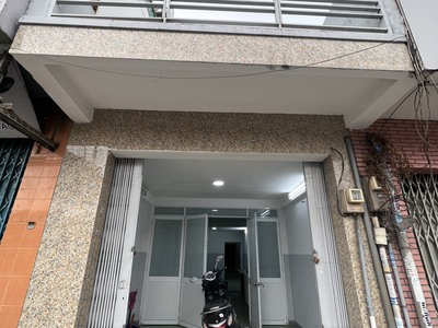 Cho thuê nhà nguyên căn nay mặt tiền đường Hoàng Văn Thụ, Tân Bình. DT 114m2 giá 29 triệu/ tháng 9