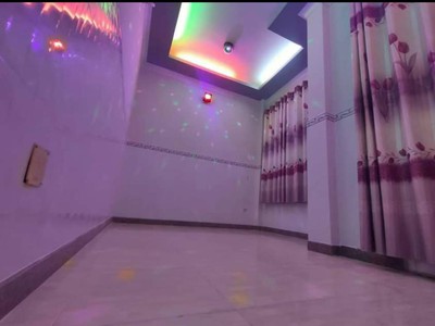 Cho thuê nhà nguyên căn 1 phòng khách, 5 phòng ngủ, tp sa đéc, đồng tháp. 2